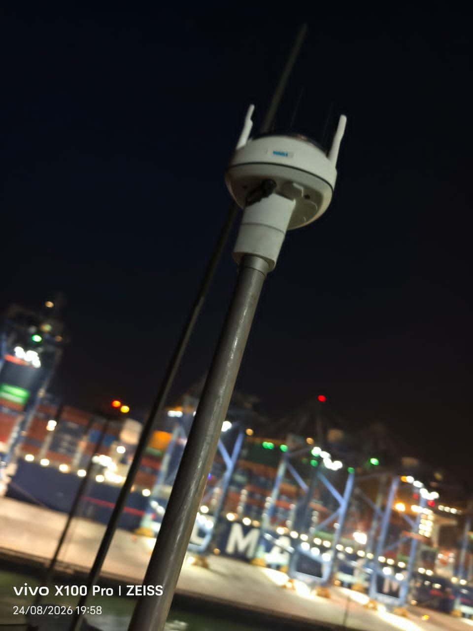 Offshore platform weather monitoring in daylight
